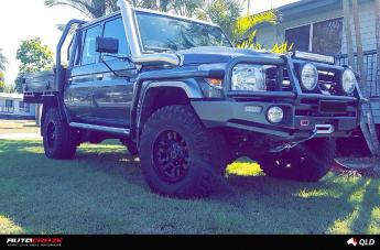 TOYOTA LANDCRUSIER SLEDGE MATTE BLACK